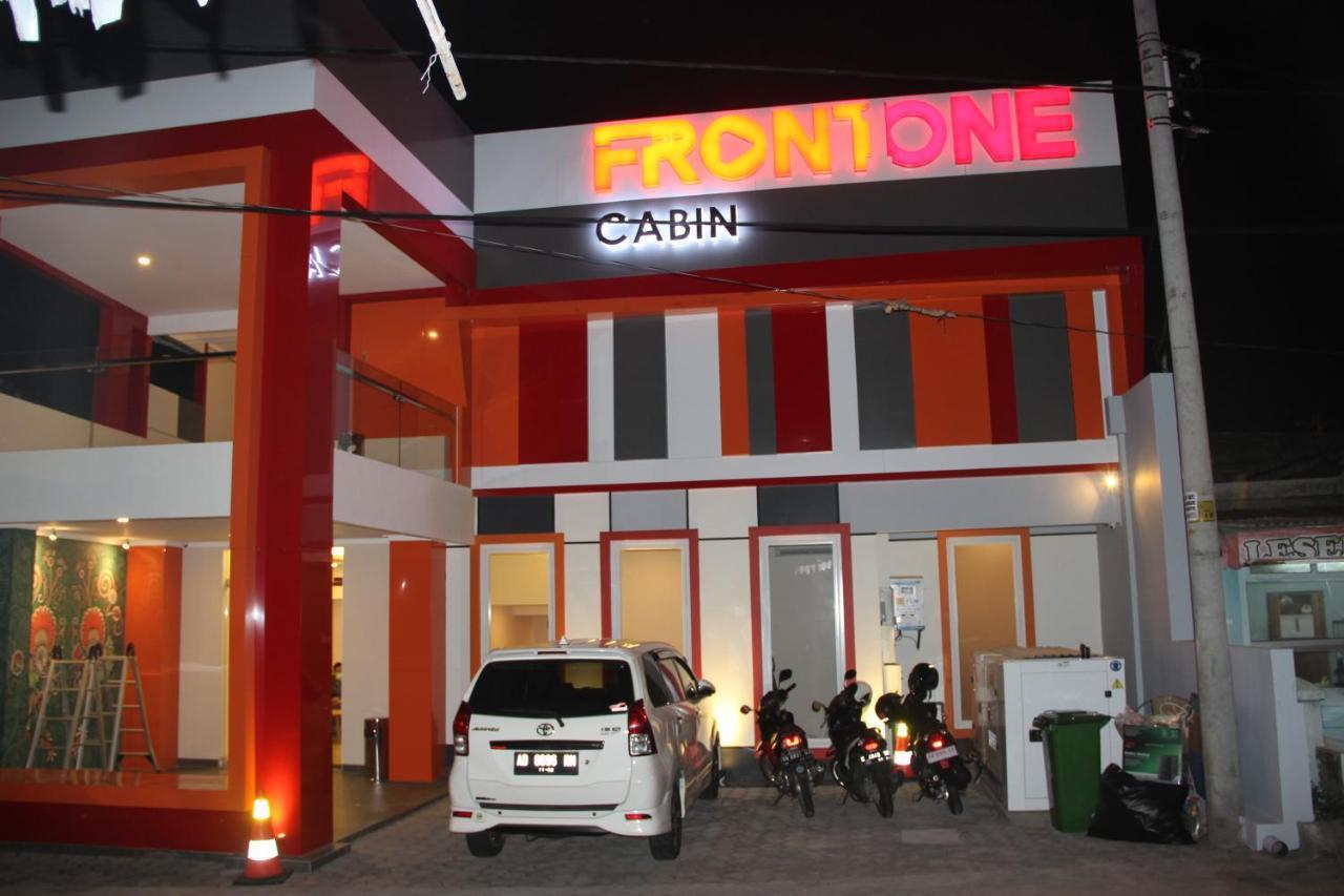 Front One Cabin Malioboro Jogja Джок'якарта Екстер'єр фото